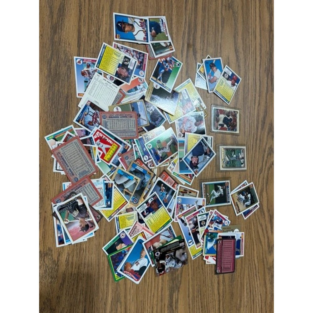 Vintage Baseball Card Lot 100+ cards